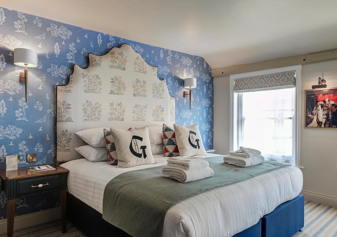 The George Hotel Colchester Bagian luar foto