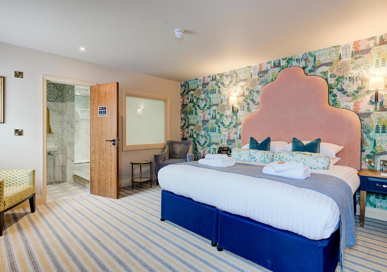 The George Hotel Colchester Bagian luar foto