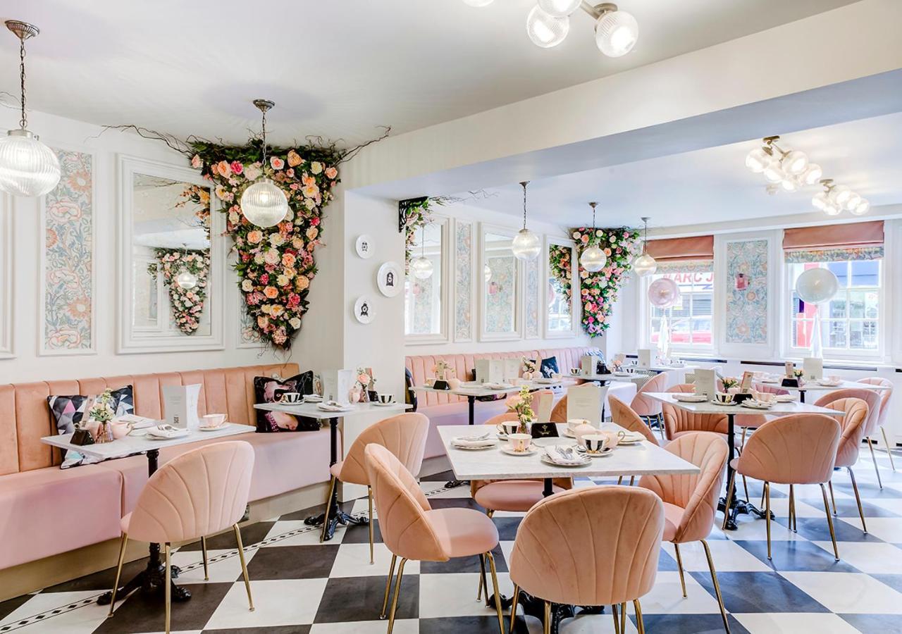 The George Hotel Colchester Bagian luar foto